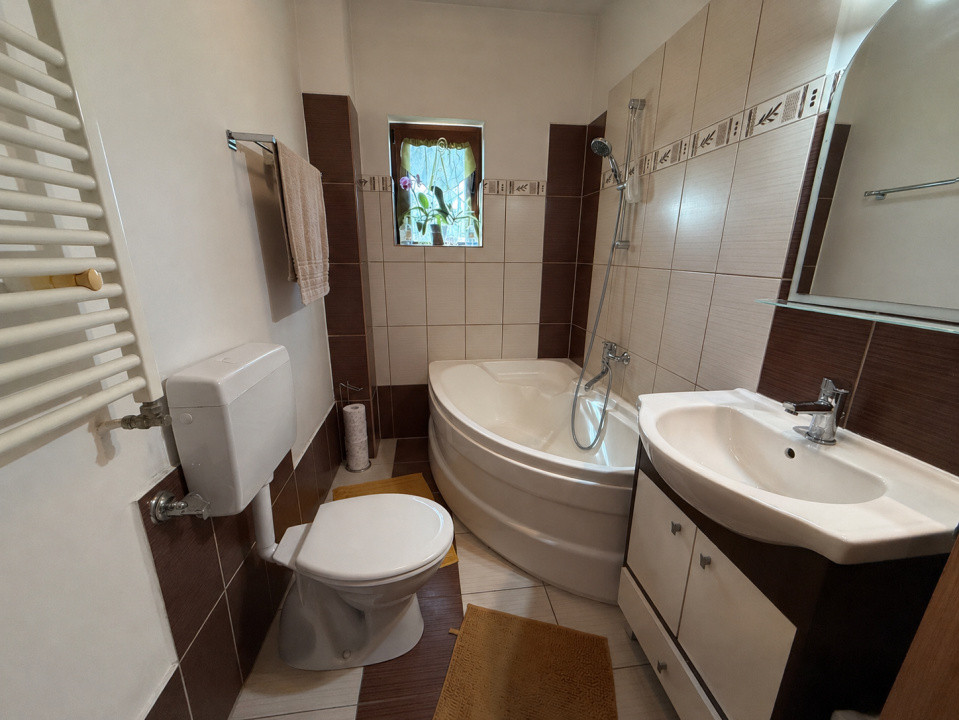 Casa individuala cu 5 camere in Sanandrei, cu livada proprie 6, foxfort.ro