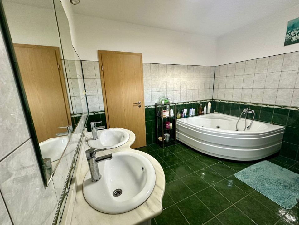 Casa individuala cu 4 camere si teren de 600 mp - Dumbravita 9, foxfort.ro