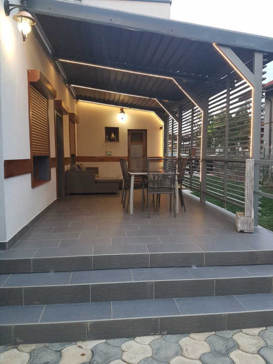 Casa individuala cu 4 camere si teren de 600 mp - Dumbravita 14, foxfort.ro