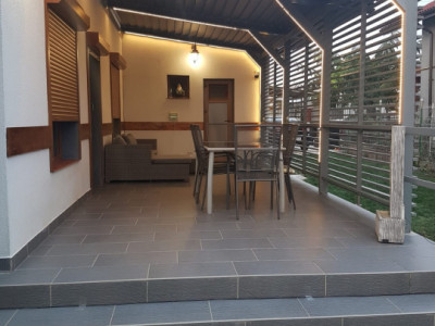 Casa individuala cu 4 camere si teren de 600 mp - Dumbravita imagine mica 14, foxfort.ro