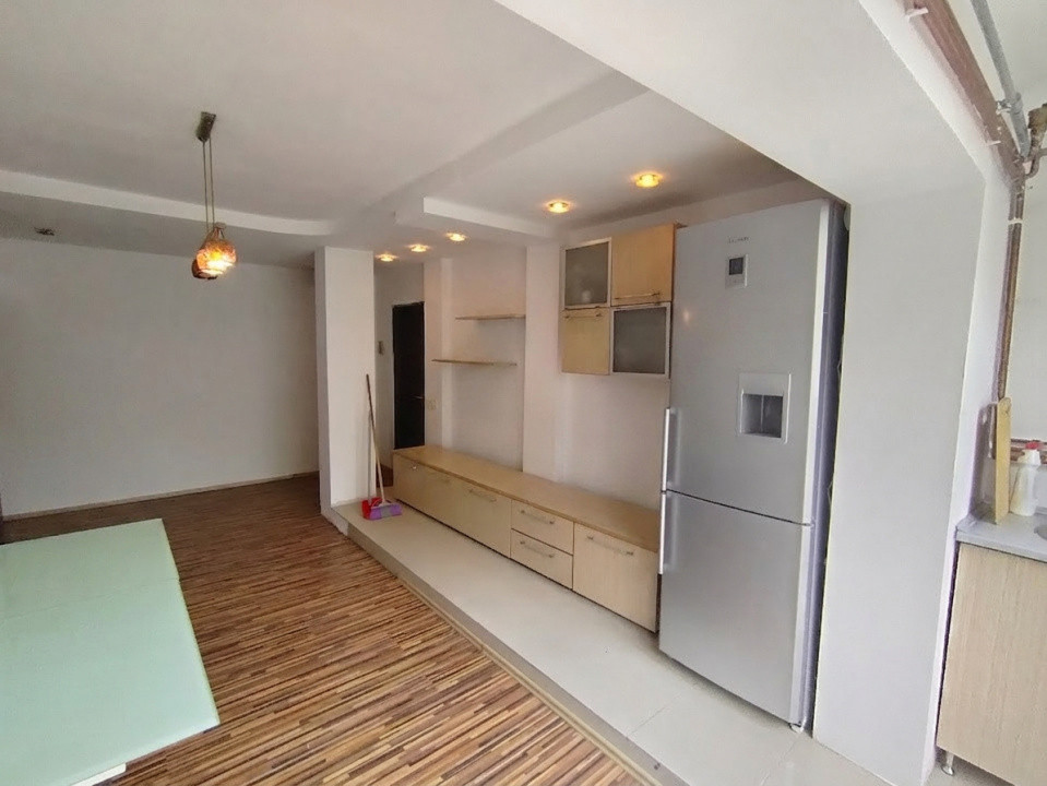 COMISION 0% Apartament cu 3 camere de inchiriat in zona Lunei 2, foxfort.ro