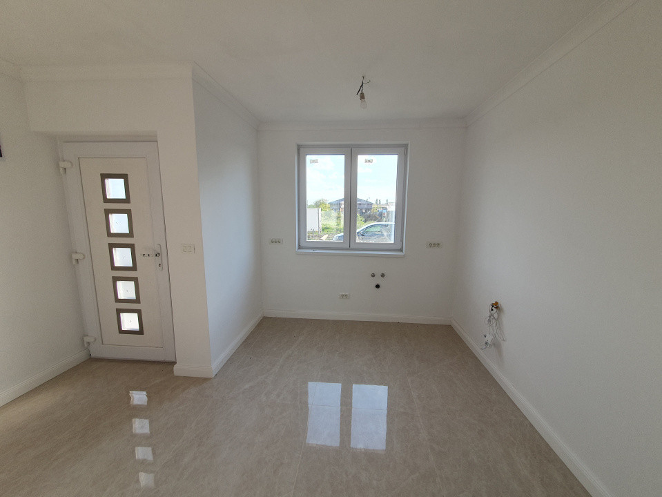 Duplex cu 3 camere si 2 bai, Sag - zona Manastire 2, foxfort.ro