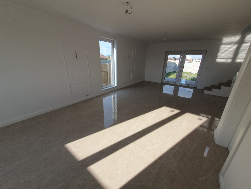 Duplex cu 3 camere si 2 bai, Sag - zona Manastire 13, foxfort.ro