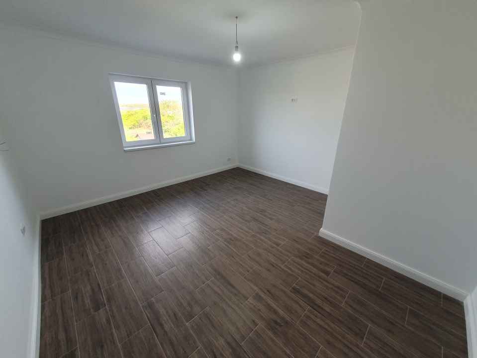Duplex cu 3 camere si 2 bai, Sag - zona Manastire 22, foxfort.ro