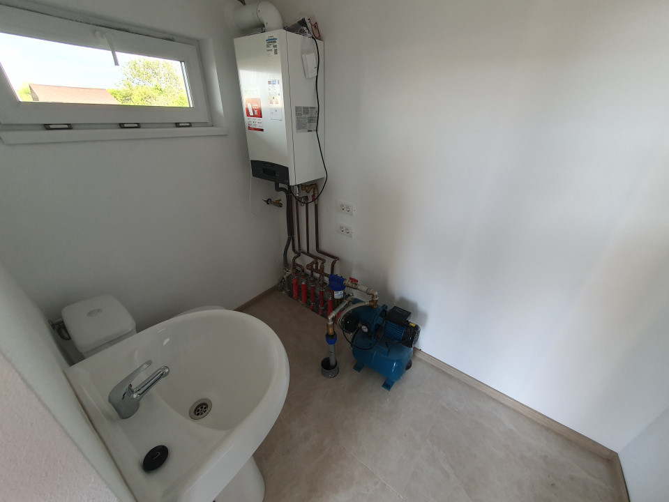 Duplex cu 3 camere si 2 bai, Sag - zona Manastire 29, foxfort.ro