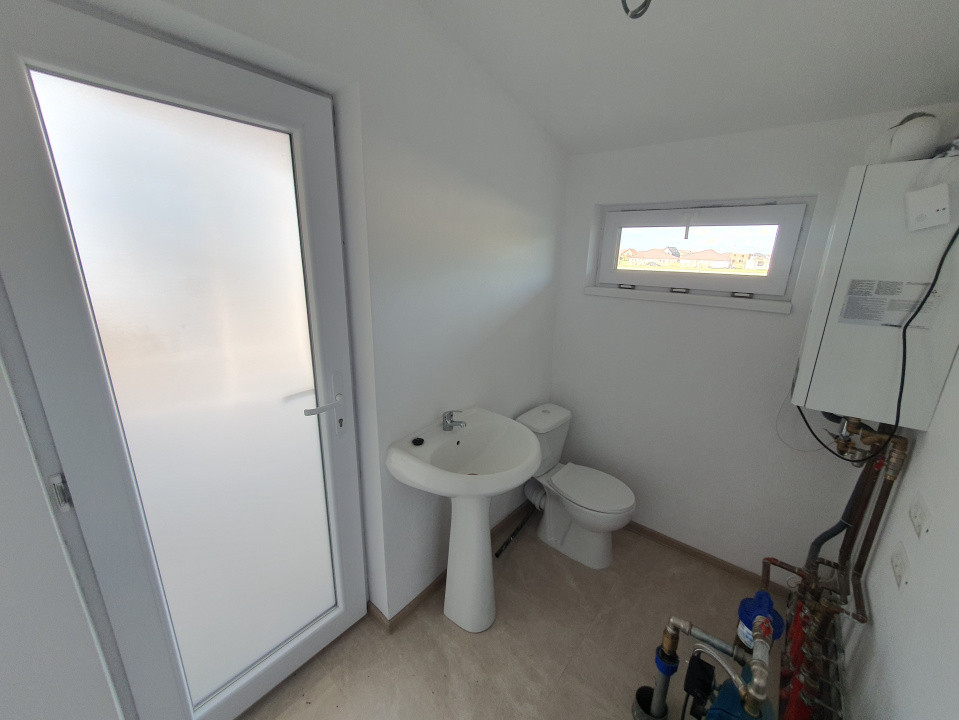 Duplex cu 3 camere si 2 bai, Sag - zona Manastire 30, foxfort.ro
