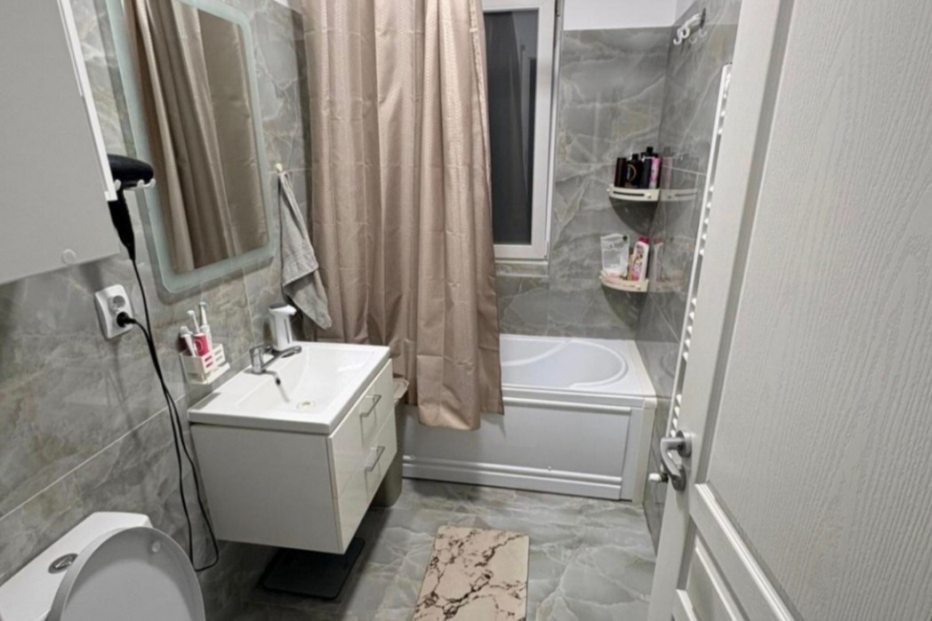 Apartament cu 2 camere decomandat, loc de parcare inclus - zona Giroc 5, foxfort.ro