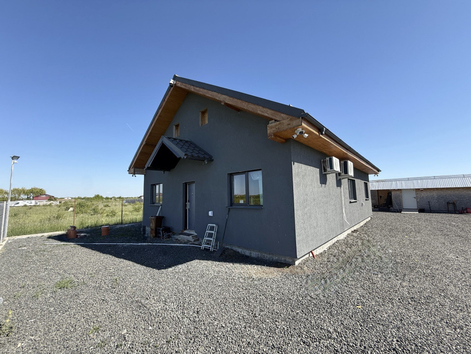 COMISION 0% Casa smart & independenta energetic de vanzare in Sacalaz 14, foxfort.ro