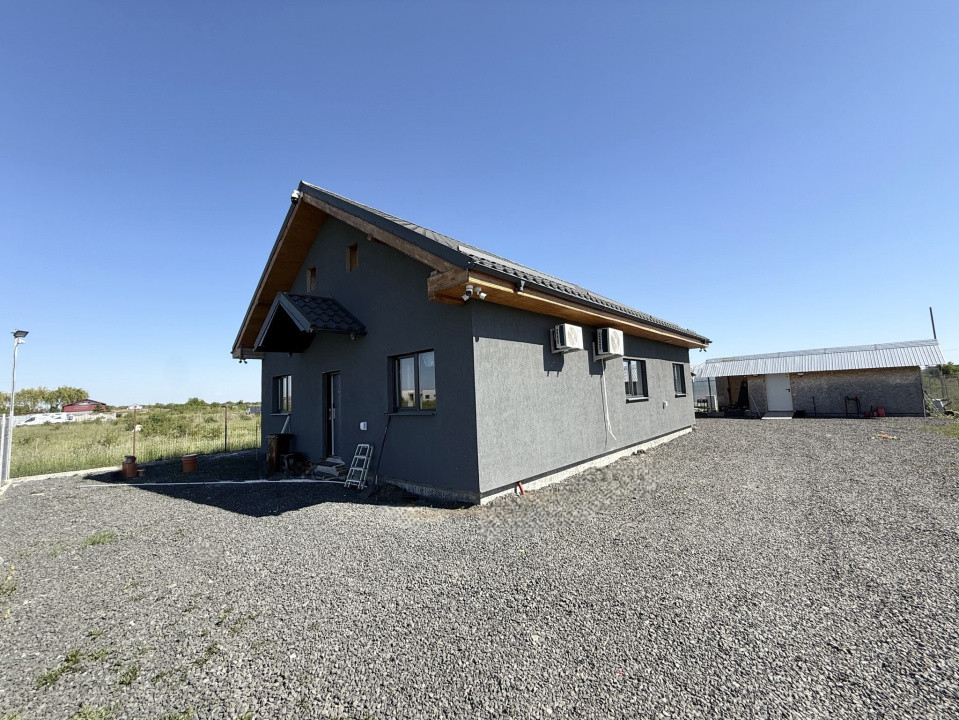 COMISION 0% Casa smart & independenta energetic de vanzare in Sacalaz 45, foxfort.ro