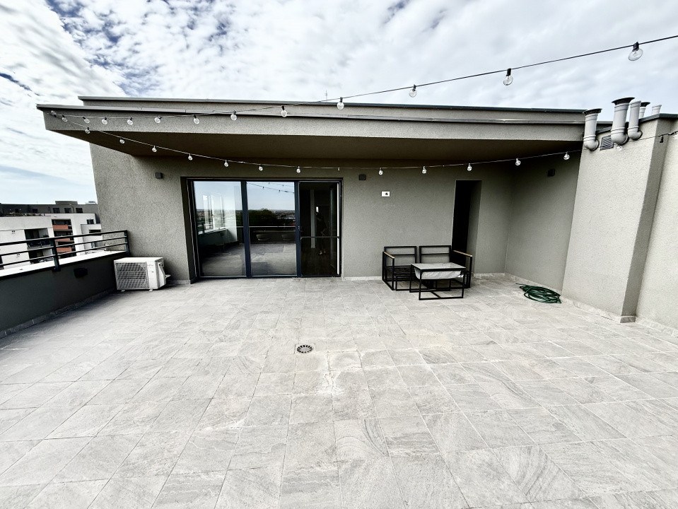 Penthouse superb cu 3 camere de inchiriat - zona Aradului 1, foxfort.ro