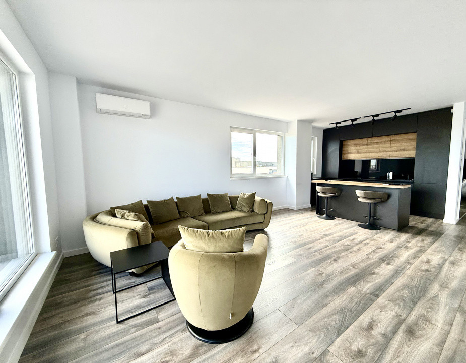 Penthouse superb cu 3 camere de inchiriat - zona Aradului 5, foxfort.ro