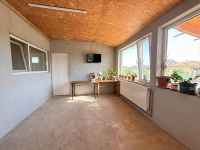 Casa individuala cu 6 camere, de vanzare in Sanandrei imagine mica 11, foxfort.ro
