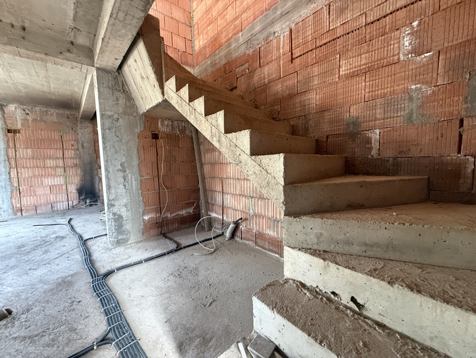 Duplex cu 4 camere de vanzare in Sanandrei 2, foxfort.ro