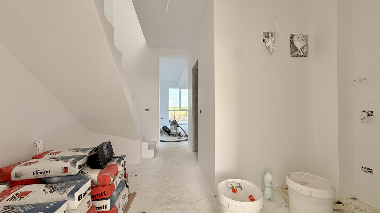 Duplex 5 camere cu toate utilitatile - Mosnita Noua 16, foxfort.ro