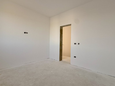 Duplex 5 camere cu toate utilitatile - Mosnita Noua imagine mica 9, foxfort.ro