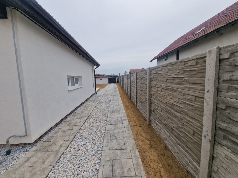 Casa individuala de vanzare cu 3 camere si teren de 710 mp - Izvin 12, foxfort.ro