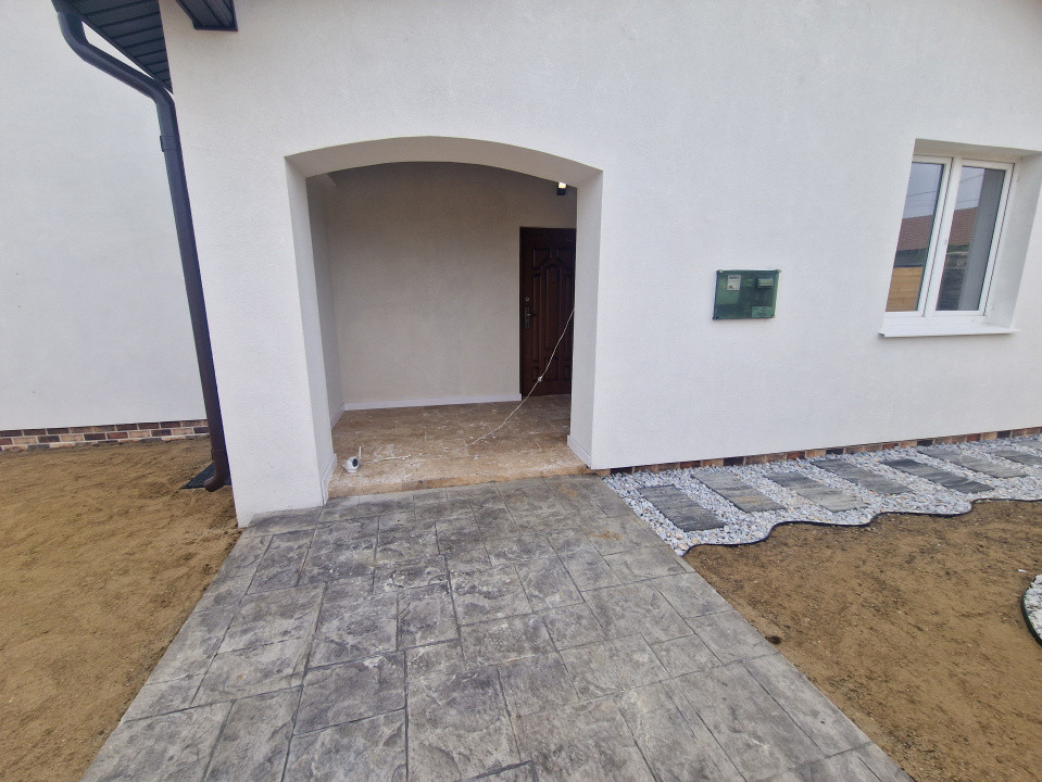Casa individuala de vanzare cu 3 camere si teren de 710 mp - Izvin 18, foxfort.ro