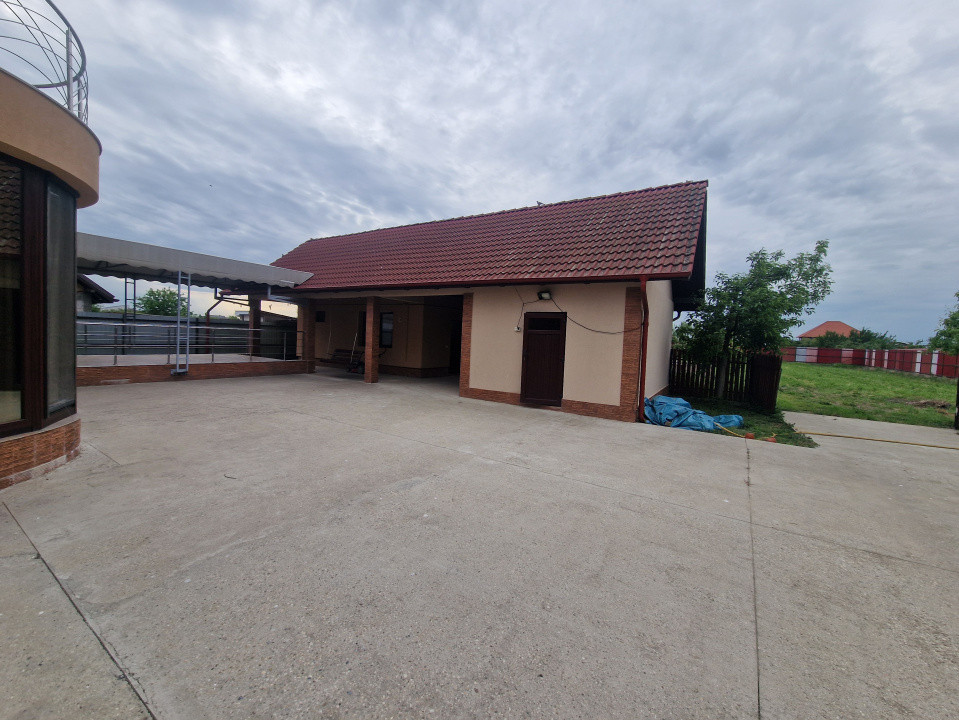 Casa individuala de vanzare cu 5 camere si teren de 2543 mp - Izvin 5, foxfort.ro