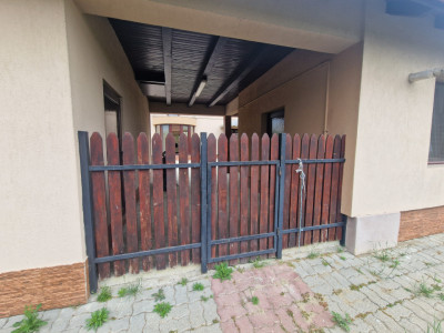 Casa individuala de vanzare cu 5 camere si teren de 2543 mp - Izvin imagine mica 9, foxfort.ro