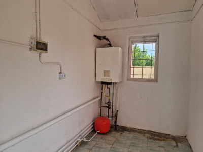 Spatiu comercial cu 16 incaperi - zona Mehala imagine mica 28, foxfort.ro