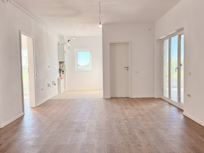 Apartament de vanzare, 2 camere, mobilat si utilat - Mosnita Noua