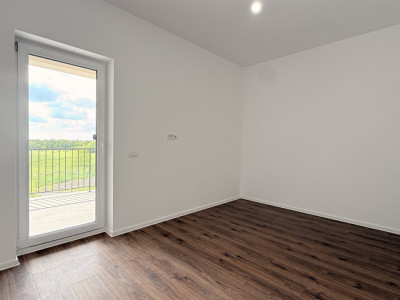 Apartament de vanzare, 2 camere + doua terase - Mosnita Noua imagine mica 4, foxfort.ro