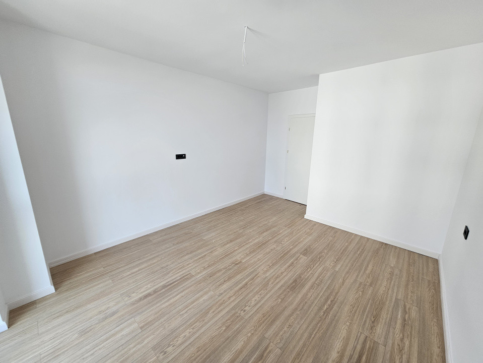 Apartament 2 camere, etaj intermediar, bloc nou, zona Torontalului 13, foxfort.ro