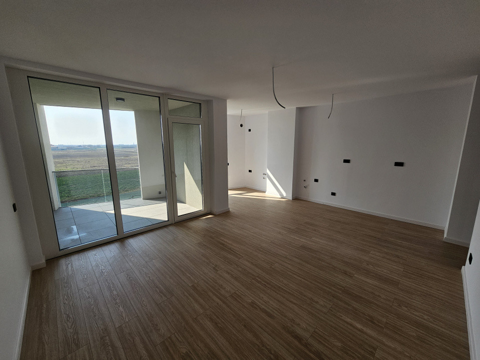 Apartament 3 camere, etaj intermediar, bloc nou, Zona Torontalului 4, foxfort.ro