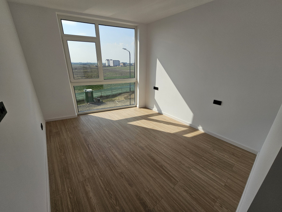 Apartament 3 camere, etaj intermediar, bloc nou, Zona Torontalului 12, foxfort.ro