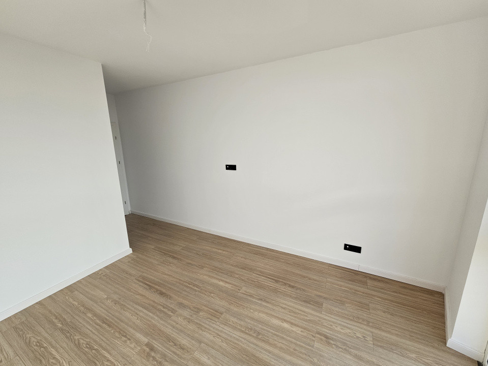 Apartament 3 camere, etaj intermediar, bloc nou, Zona Torontalului 14, foxfort.ro