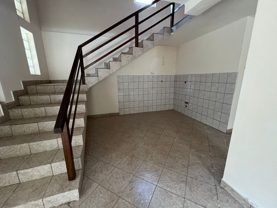 Casa de vanzare in sat de vacanta Groseni 3, foxfort.ro
