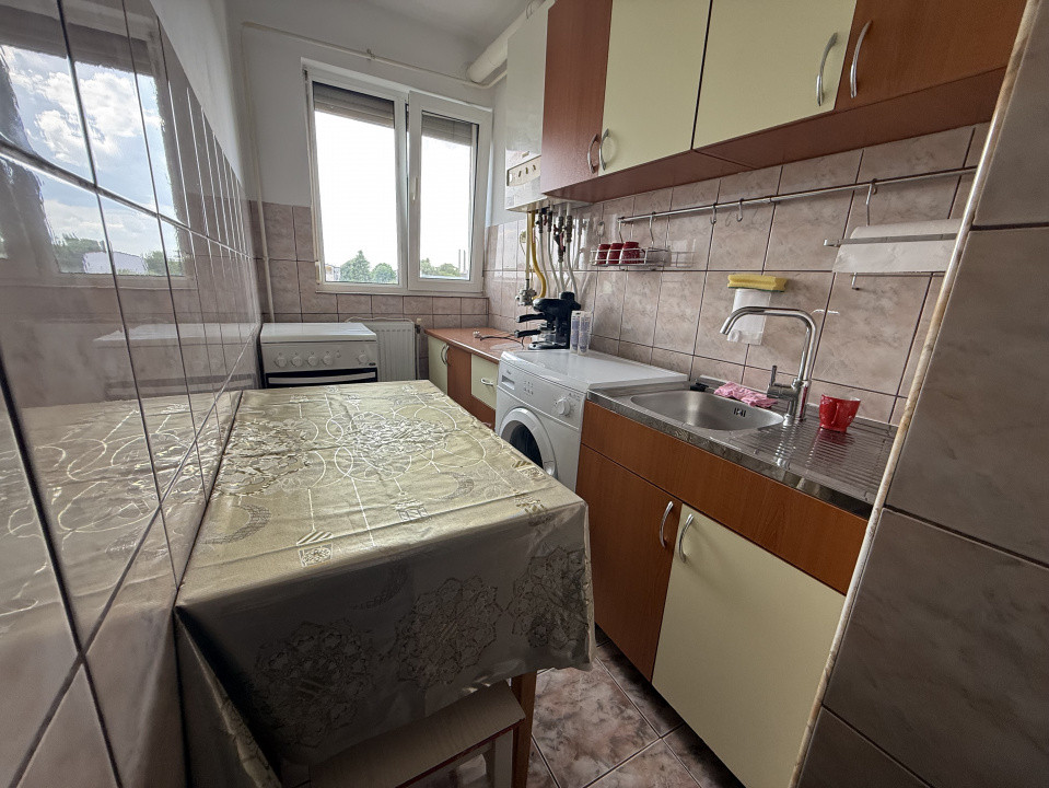 Apartament cu 2 camere de inchiriat in Timisoara, zona P-ta Doina 8, foxfort.ro