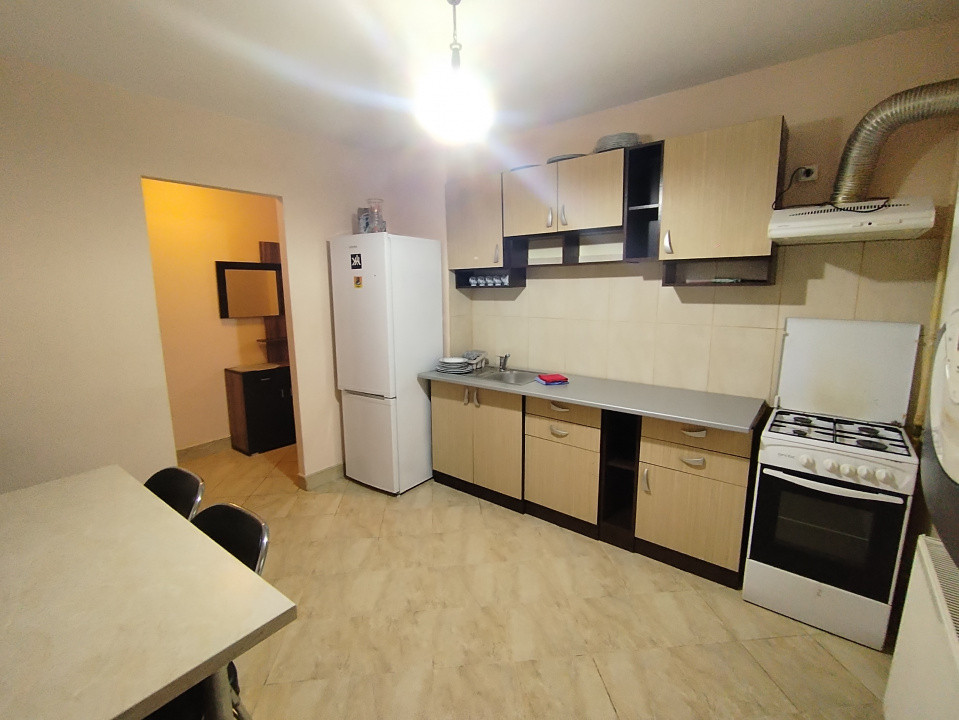 Apartament cu 2 camere de inchiriat in zona Complex Studentesc 8, foxfort.ro
