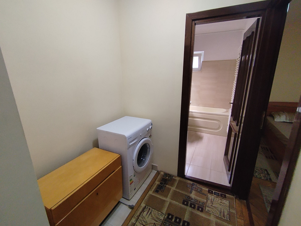 Apartament cu 2 camere de inchiriat in zona Complex Studentesc 11, foxfort.ro