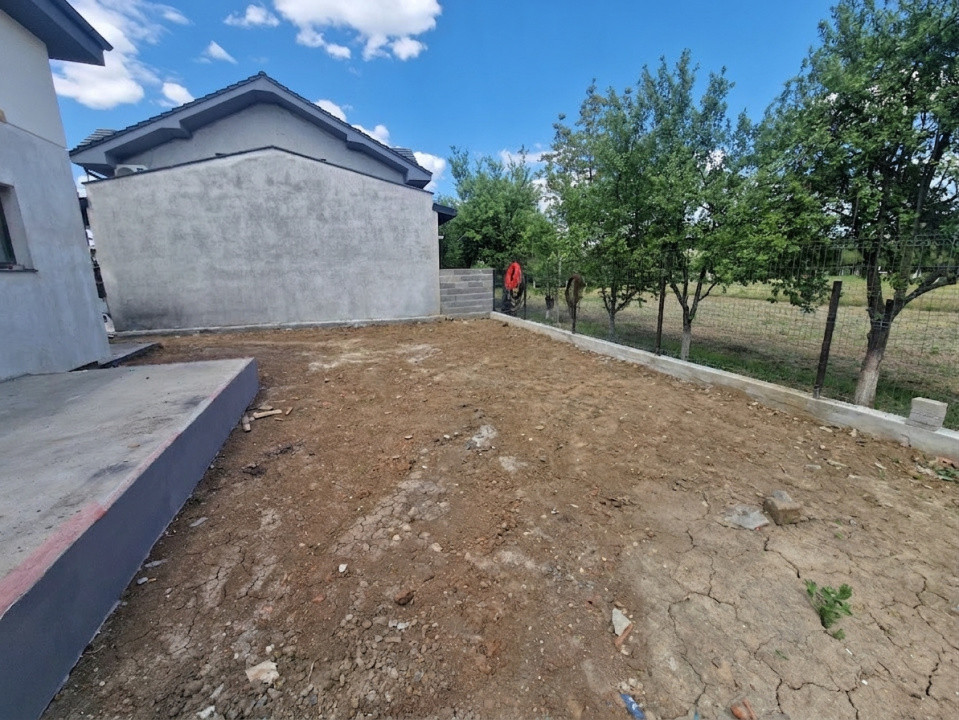 Duplex de vanzare cu 4 camere si teren de 333 mp - Lidl Drumul Boilor 10, foxfort.ro