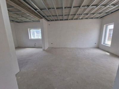 Duplex de vanzare cu 4 camere si teren de 333 mp - Lidl Drumul Boilor