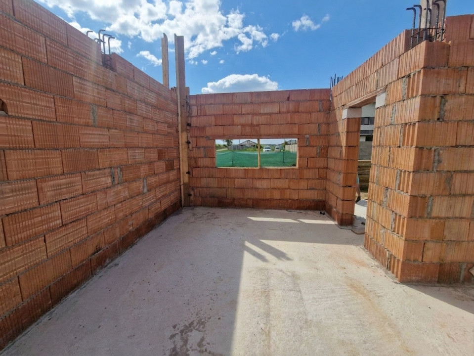 Duplex nou de vanzare cu 3 camere si teren de 300 mp - zona Bucovat 6, foxfort.ro