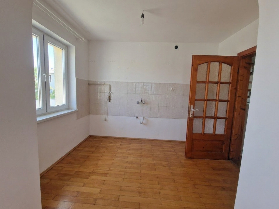 Casa individuala cocheta, cu 4 camere - Remetea Mare 2, foxfort.ro