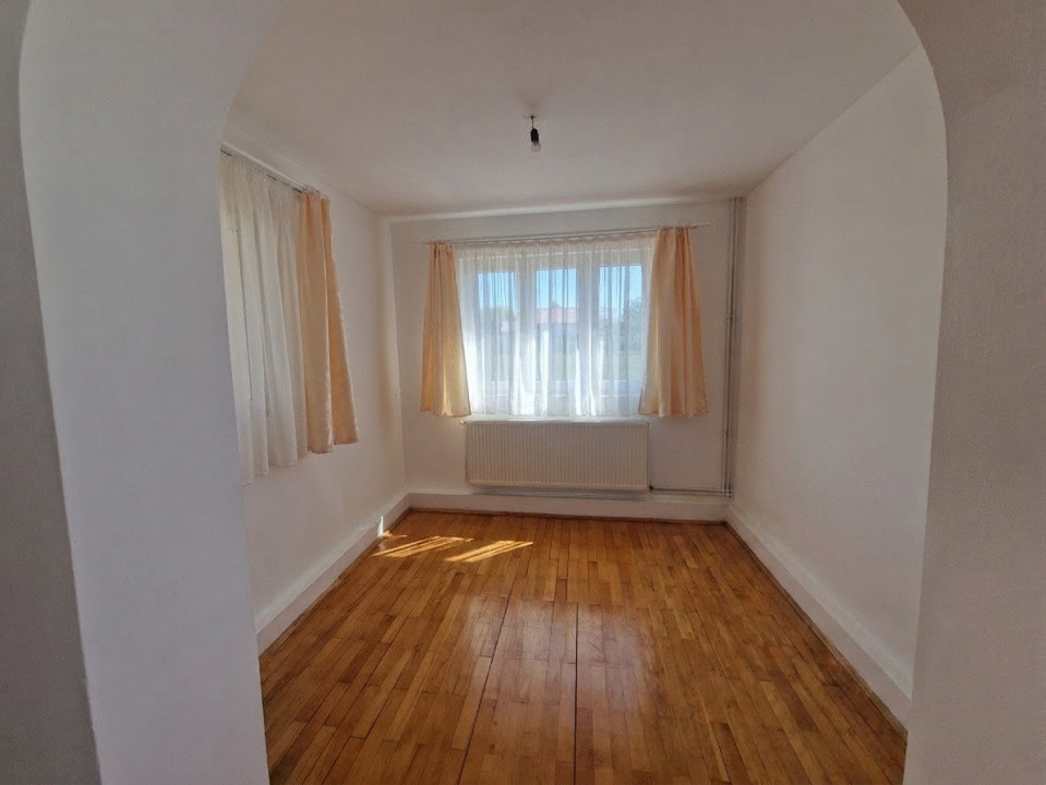 Casa individuala cocheta, cu 4 camere - Remetea Mare 3, foxfort.ro