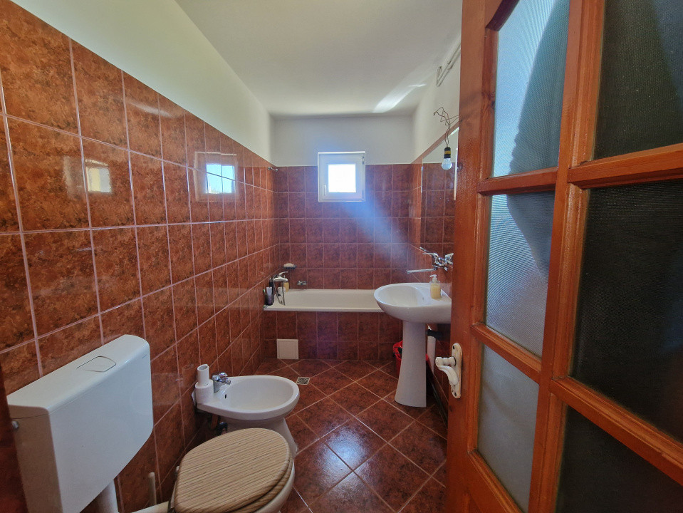 Casa individuala cocheta, cu 4 camere - Remetea Mare 8, foxfort.ro