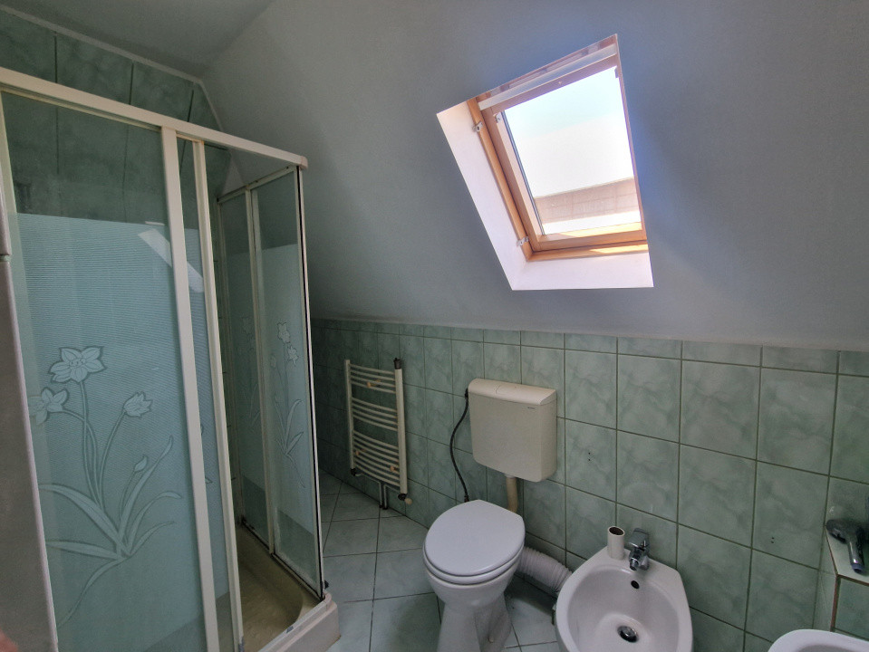 Casa individuala cocheta, cu 4 camere - Remetea Mare 18, foxfort.ro