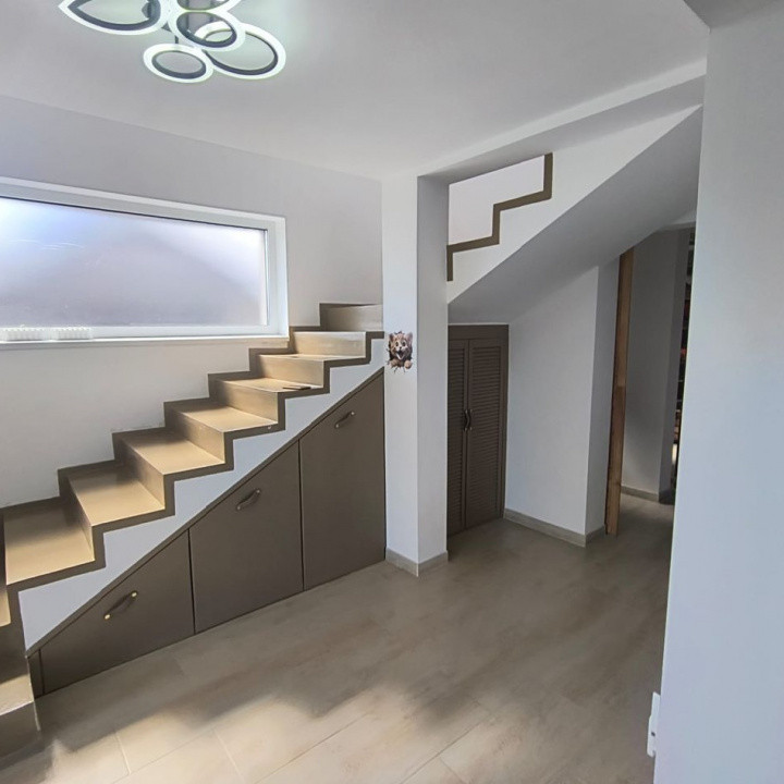Casa individuala Utvin, 4 camere, Parter + Mansarda 10, foxfort.ro