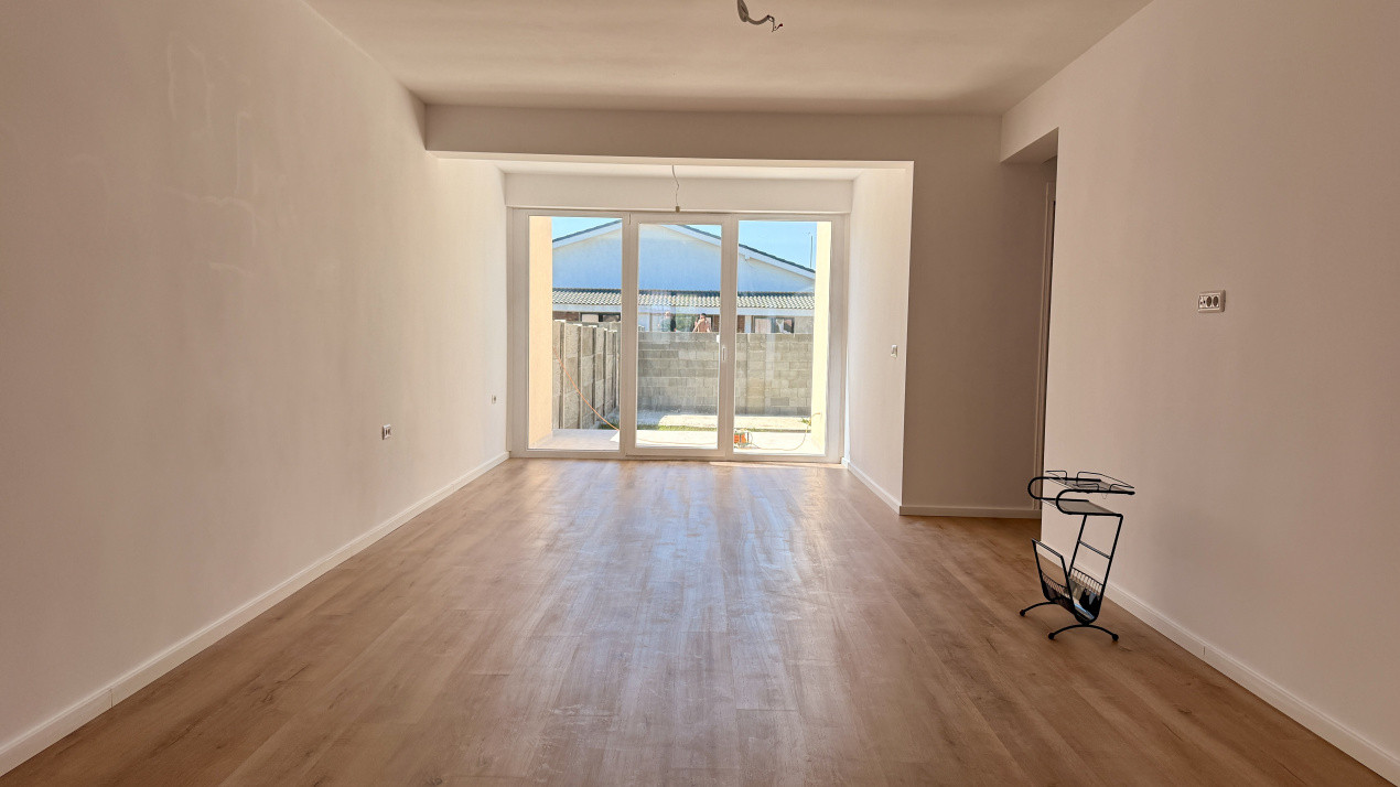 Duplex pe parter, 3 camere + 2 bai - Drumul Boilor - Mosnita 3, foxfort.ro