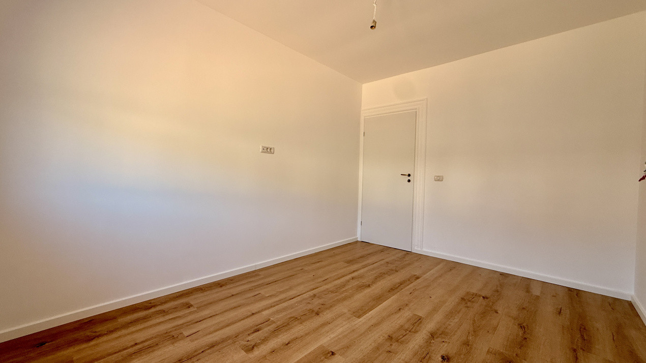Duplex pe parter, 3 camere + 2 bai - Drumul Boilor - Mosnita 6, foxfort.ro