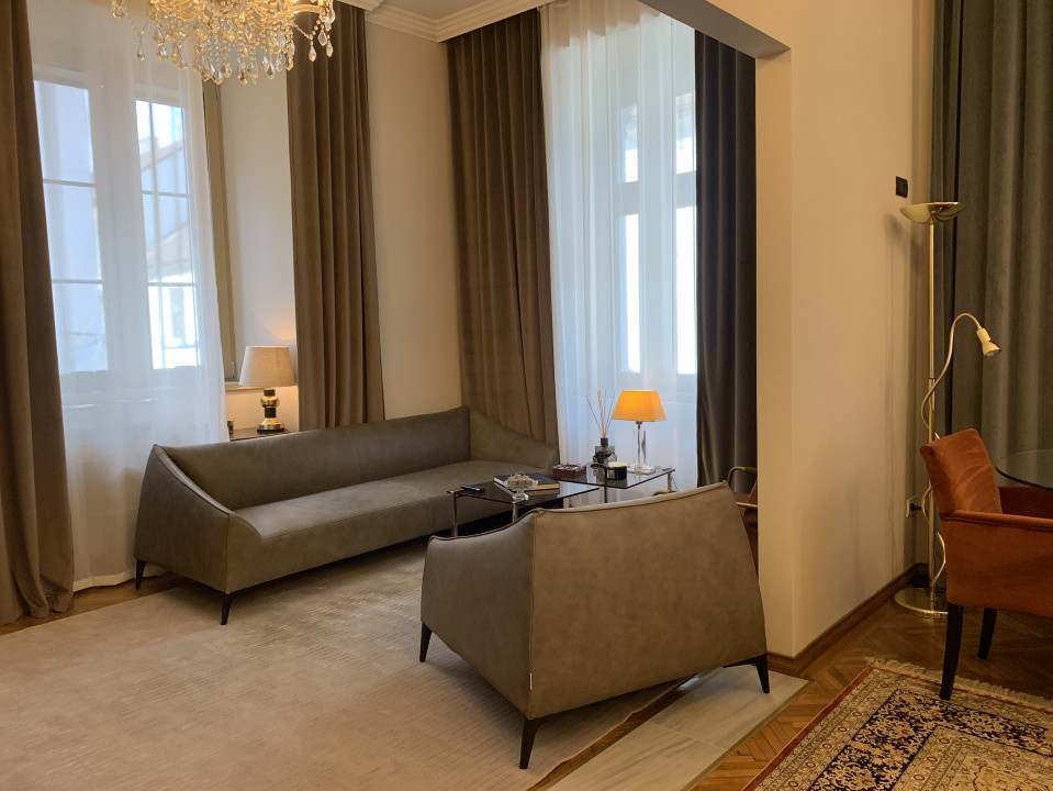 Apartament / birou 3 camere Piata Libertatii  3, foxfort.ro