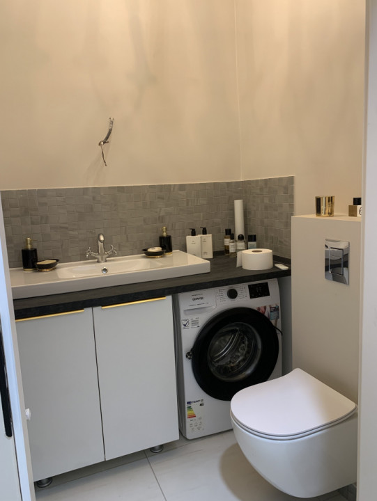 Apartament / birou 3 camere Piata Libertatii  8, foxfort.ro