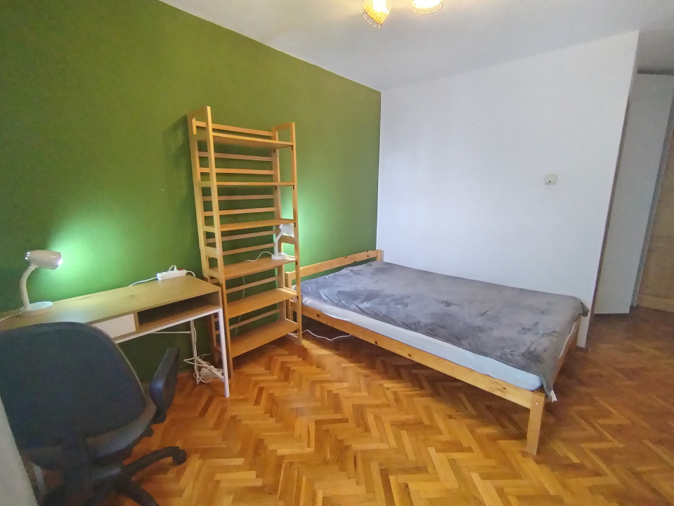 Apartament cu 3 camere de inchiriat in zona Olimpia-Stadion 1, foxfort.ro