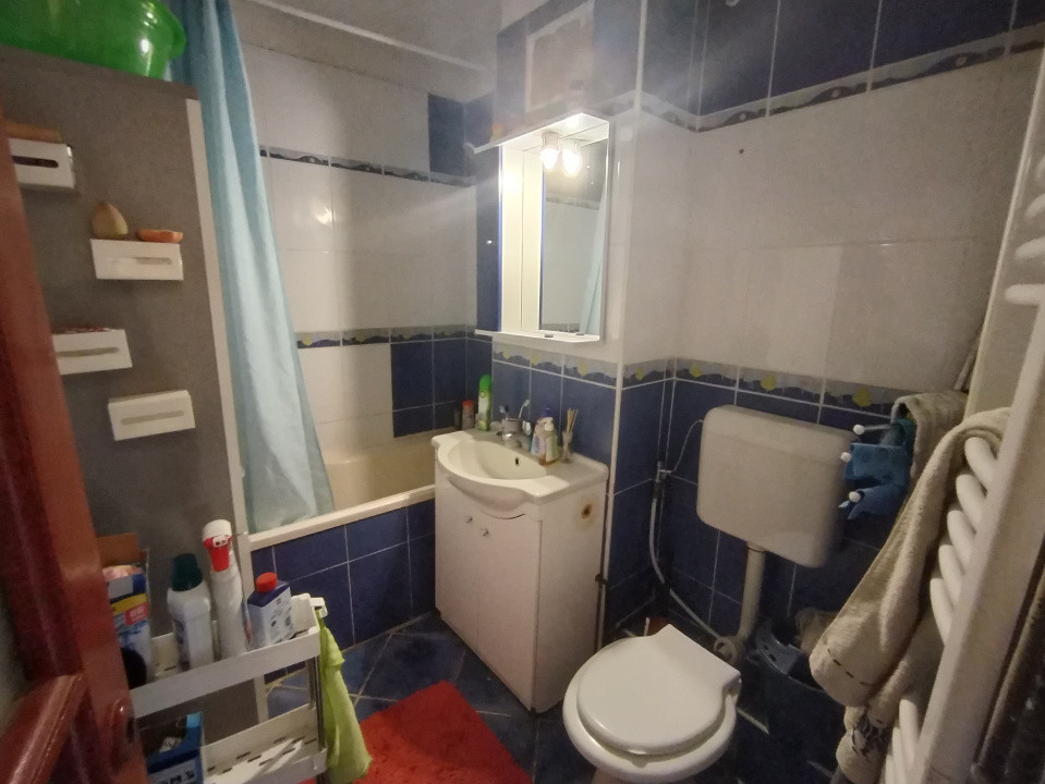 Apartament cu 3 camere de vanzare in zona Soarelui 17, foxfort.ro