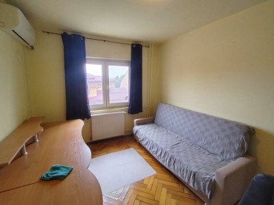 Apartament cu 3 camere de vanzare in zona Soarelui imagine mica 15, foxfort.ro