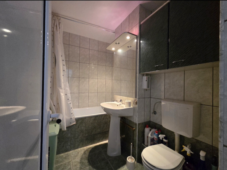 Apartament cu 2 camere de inchiriat in Arad, Micalaca 8, foxfort.ro